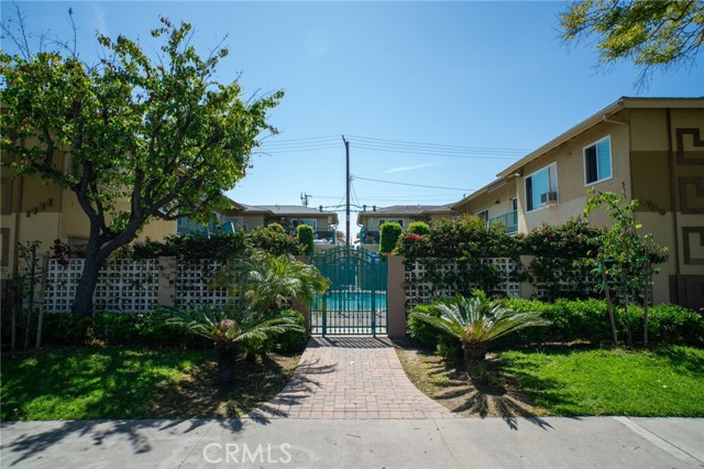 Image 3 of 12 For 1764 Juno Avenue