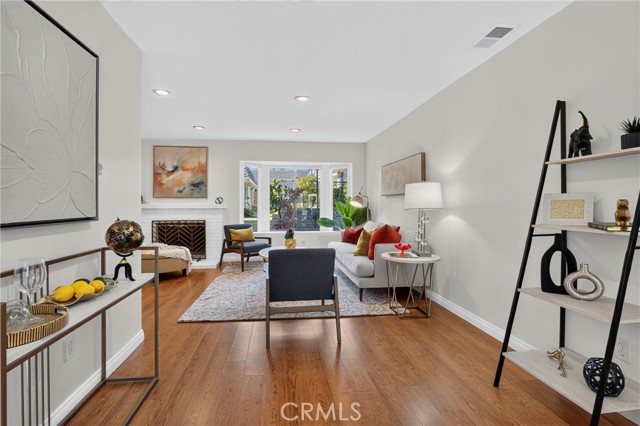 20730 Devonshire, D photo 8
