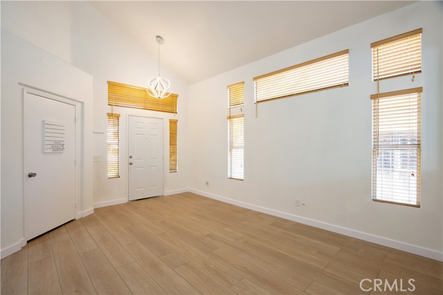 44632 Camino. Gonzales, Temecula CA: https://media.crmls.org/medias/524748e9-0205-47f9-8881-a3855c503060.jpg