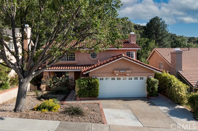 Detail Gallery Image 1 of 31 For 21424 Angela Yvonne Ave, Saugus,  CA 91350 - 4 Beds | 2/1 Baths