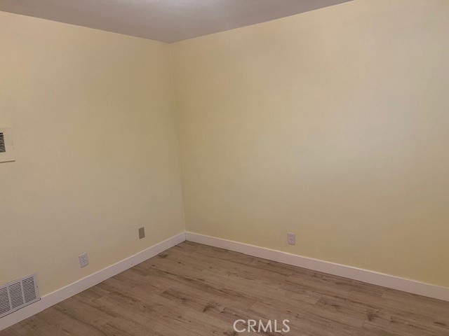 Detail Gallery Image 9 of 10 For 996 N Crsecent Ave, San Bernardino,  CA 92410 - 1 Beds | 1 Baths