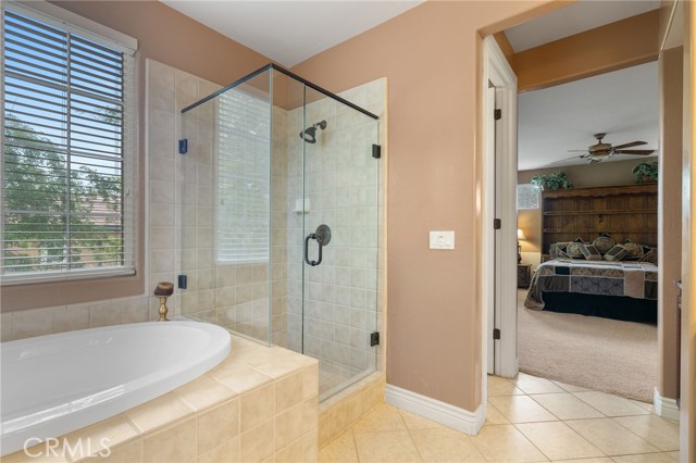 5206 Village Green Lane, Bakersfield CA: https://media.crmls.org/medias/5247d03f-14e4-4e91-bd4d-7d966256908f.jpg