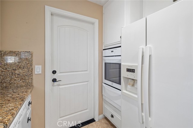 16409 Amber Valley Drive, Whittier CA: https://media.crmls.org/medias/5247daa9-731a-419b-a66e-406a959b3e96.jpg