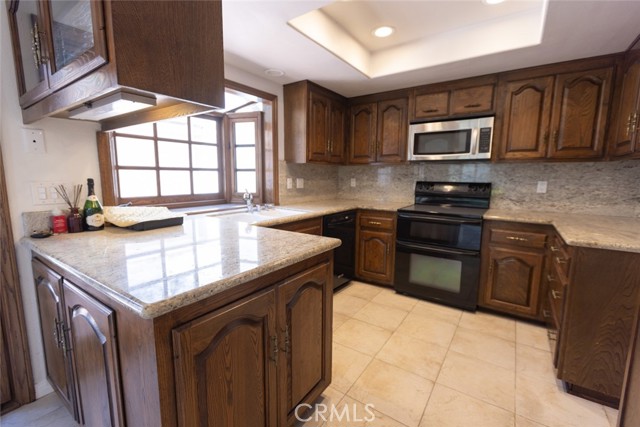 Detail Gallery Image 3 of 40 For 1903 W West Wind, Santa Ana,  CA 92704 - 3 Beds | 2 Baths