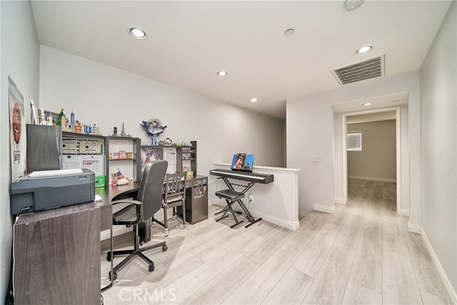 Detail Gallery Image 27 of 38 For 12573 Montaivo, Corona,  CA 91752 - 3 Beds | 2/1 Baths