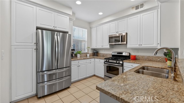 Detail Gallery Image 9 of 30 For 16 Wesley Way, Mission Viejo,  CA 92691 - 2 Beds | 2/1 Baths