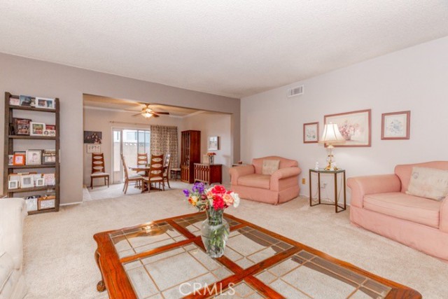 Detail Gallery Image 6 of 54 For 11229 Elmhurst Dr, Norwalk,  CA 90650 - 4 Beds | 2 Baths