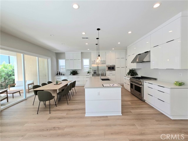 Detail Gallery Image 6 of 47 For 171 Bear Leaf Dr, Lake Forest,  CA 92630 - 5 Beds | 5 Baths