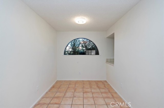 19229 Pine Way, Apple Valley CA: https://media.crmls.org/medias/524b8152-51d5-4b7d-8bd1-09e26d9c57cd.jpg