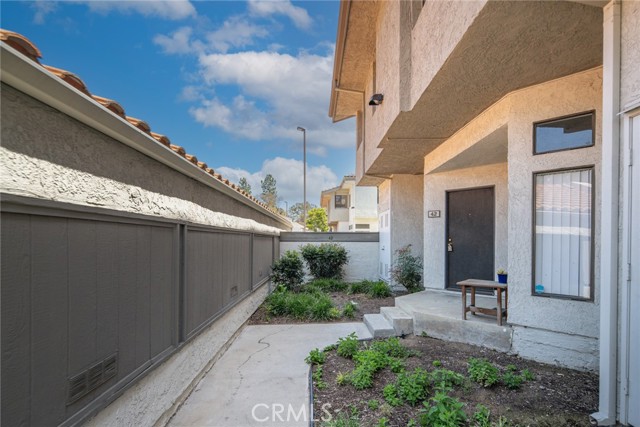 Detail Gallery Image 3 of 28 For 42 Brownfield Ln, Pomona,  CA 91766 - 3 Beds | 2/1 Baths