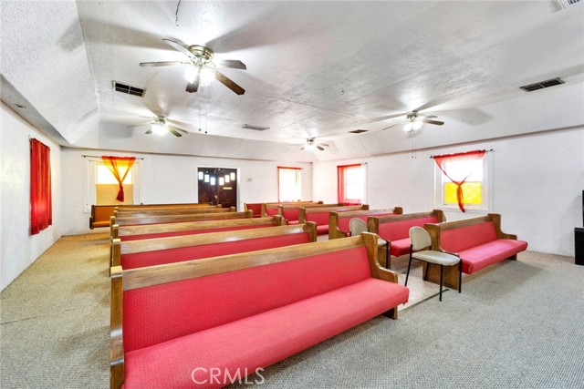 900 Sonora Street, Madera CA: https://media.crmls.org/medias/524beb69-243d-4418-b655-0ac610425fe8.jpg