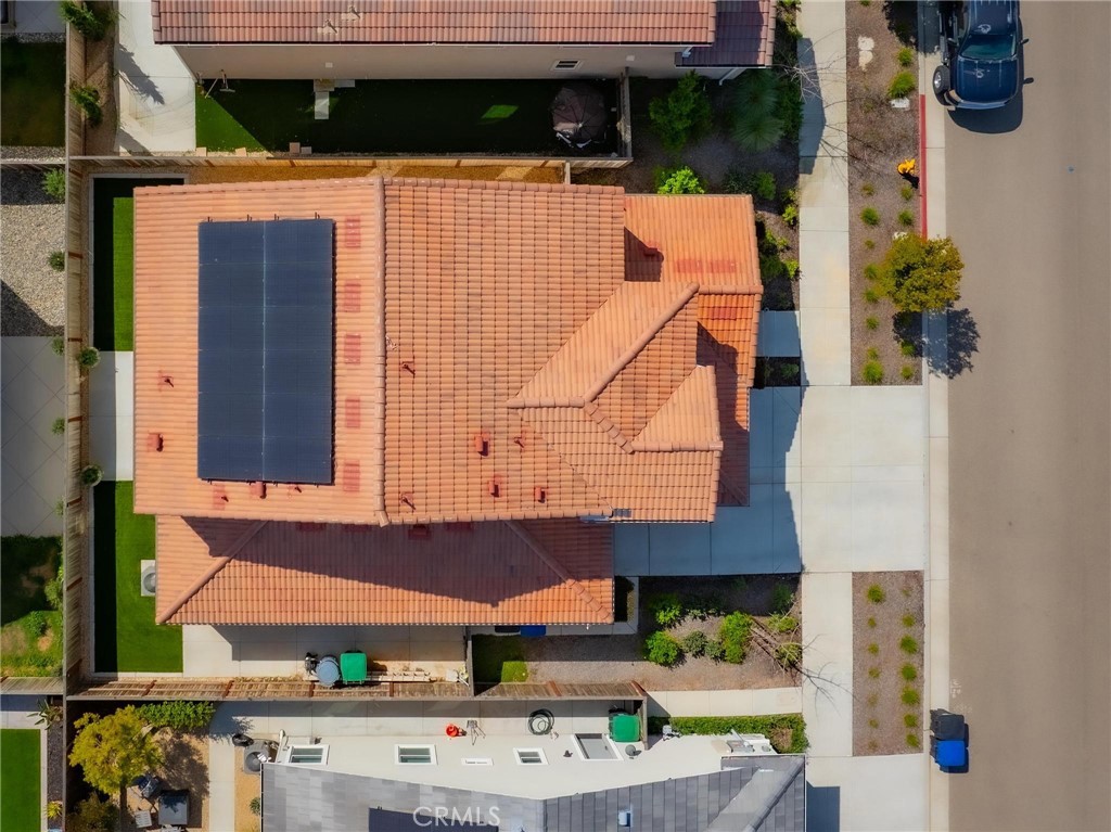 https://media.crmls.org/medias/524beb6f-956c-4f62-af8f-985b8b6e55b9.jpg?preset=X-Large