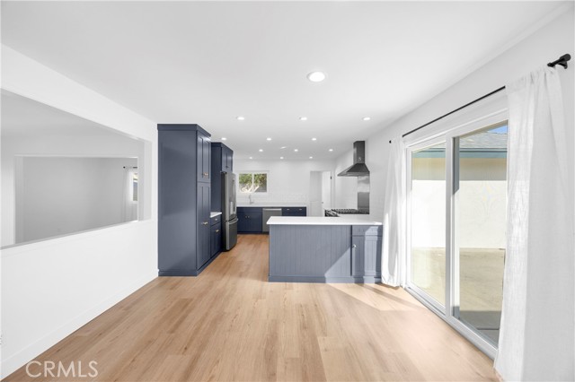 Detail Gallery Image 4 of 37 For 2527 E Brookside, Orange,  CA 92867 - 4 Beds | 2 Baths