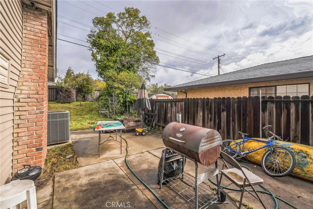 https://media.crmls.org/medias/524cea0f-14ba-4fd2-b4b4-f2463ff722d5.jpg?preset=X-Large