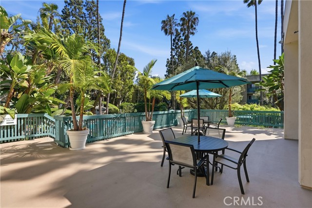 Detail Gallery Image 24 of 27 For 576 N Bellflower #310,  Long Beach,  CA 90814 - 2 Beds | 2 Baths