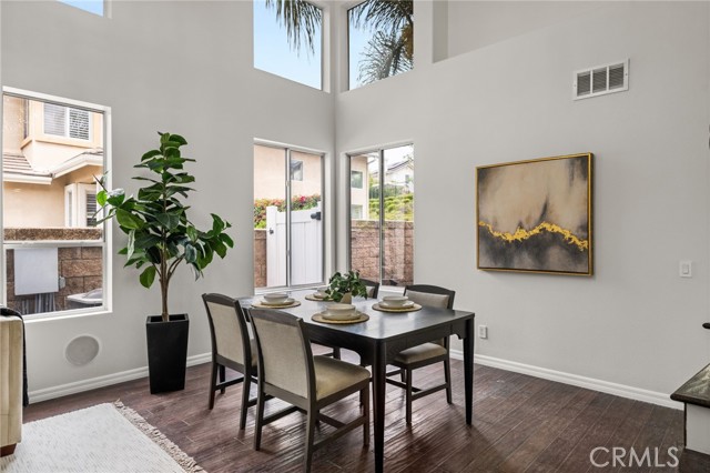 Image 8 of 51 For 16209 Eagleridge Court