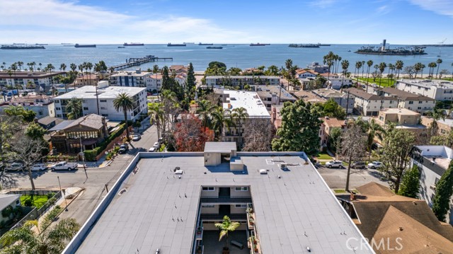 Detail Gallery Image 11 of 47 For 3665 E 1st St #202,  Long Beach,  CA 90803 - 2 Beds | 2 Baths