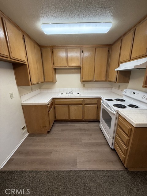 Detail Gallery Image 3 of 8 For 121 N Kathryn Dr, Anaheim,  CA 92801 - 1 Beds | 1 Baths