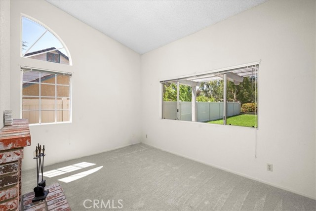 41880 Humber Dr., Temecula CA: https://media.crmls.org/medias/524edaaf-d056-406c-b68d-e3e7c90c3ab3.jpg