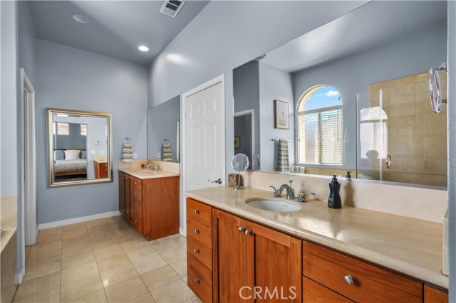 Detail Gallery Image 15 of 22 For 12931 Runway Rd, Playa Vista,  CA 90094 - 3 Beds | 2/1 Baths