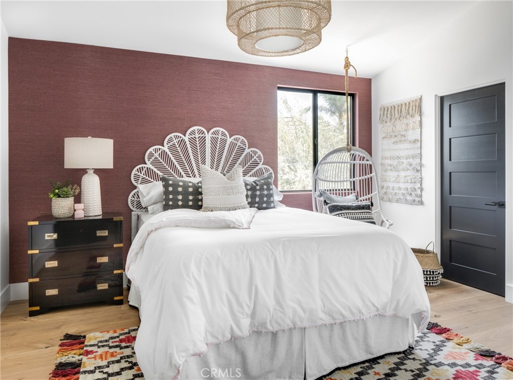 MLS #OC25140282 img 32