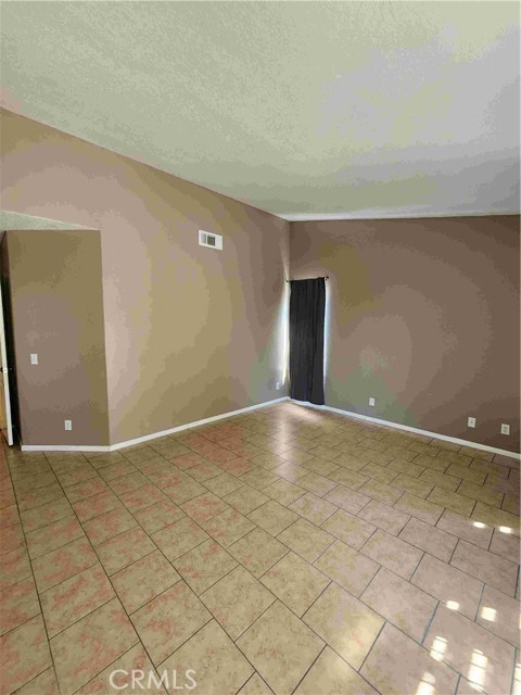 Detail Gallery Image 26 of 29 For 40162 Ravenwood Dr, Murrieta,  CA 92562 - 3 Beds | 2 Baths