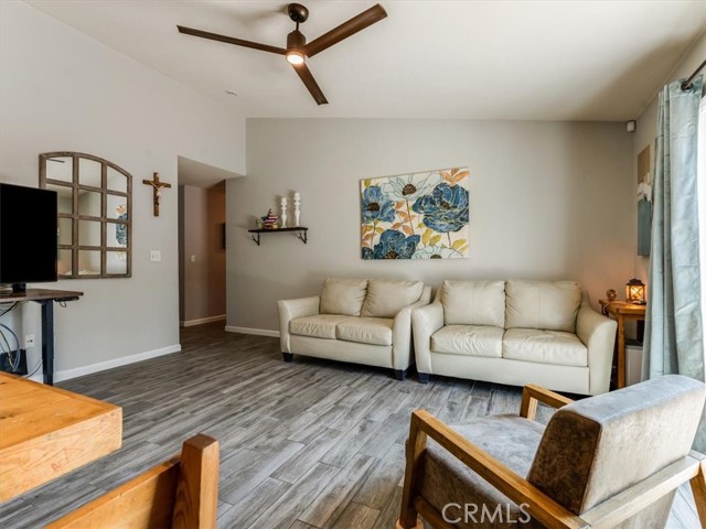 104 W Mariposa Street, Avenal CA: https://media.crmls.org/medias/524fbe60-2c4a-40e6-8b1a-a79f6f0d7d66.jpg