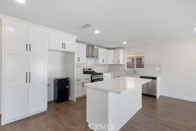 Detail Gallery Image 12 of 32 For 133 E Avenue Q4, Palmdale,  CA 93550 - 4 Beds | 2 Baths