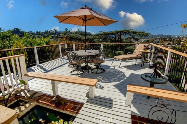 934 Highline Rd, Glendale CA: https://media.crmls.org/medias/52505b14-66db-4d4f-9458-bbb501f971f0.jpg