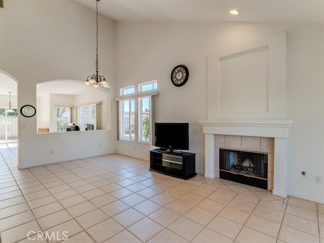 Detail Gallery Image 5 of 44 For 408 Wood Mill Ln, Santa Maria,  CA 93458 - 4 Beds | 2/1 Baths