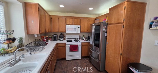 Detail Gallery Image 15 of 42 For 11766 San Ribas, Fontana,  CA 92337 - 3 Beds | 2/1 Baths