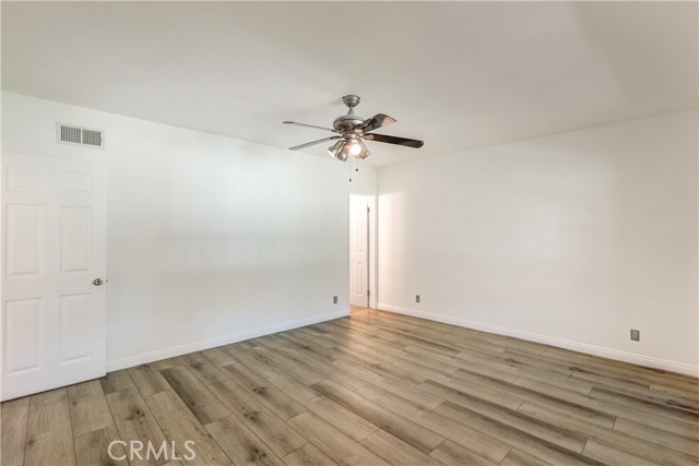 Detail Gallery Image 11 of 25 For 7809 N via Foggia, Burbank,  CA 91504 - 2 Beds | 3 Baths