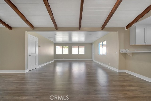 Detail Gallery Image 5 of 31 For 340 W Caroline St, Ontario,  CA 91762 - 7 Beds | 4 Baths