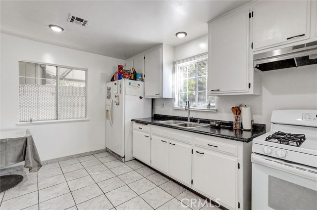 MLS #SR25224528 image #9