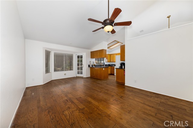 Detail Gallery Image 5 of 21 For 22445 Kinross Ln, Moreno Valley,  CA 92557 - 3 Beds | 2 Baths