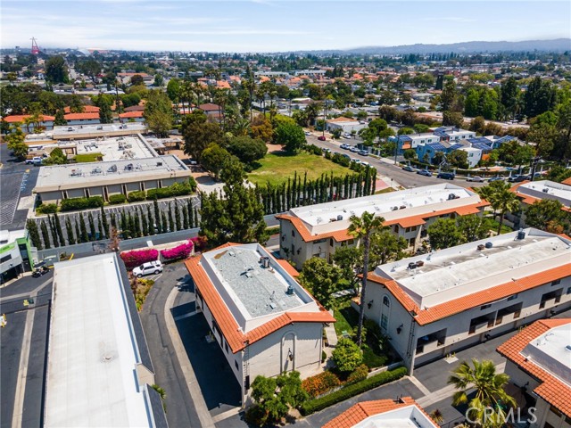 400 S Flower Street, Orange CA: https://media.crmls.org/medias/5253b769-1928-4a52-b89c-46aef5335ab0.jpg