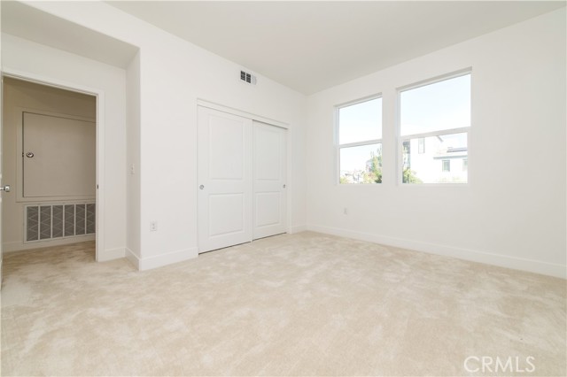 Detail Gallery Image 25 of 37 For 466 Lobata, Irvine,  CA 92618 - 4 Beds | 3/1 Baths