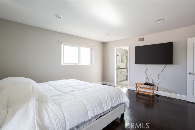Detail Gallery Image 16 of 25 For 16871 Saybrook Ln, Huntington Beach,  CA 92649 - 3 Beds | 2/1 Baths