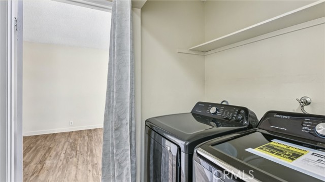 6816 Alondra Boulevard, Paramount CA: https://media.crmls.org/medias/52544137-efc8-4ae9-9f07-8c4932fd2329.jpg