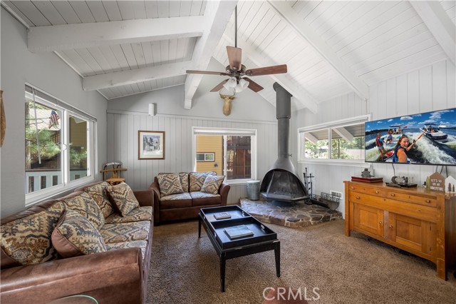41747 Comstock Lane, Big Bear Lake CA: https://media.crmls.org/medias/52546a01-b706-4ba7-af69-9b7c7687f40c.jpg