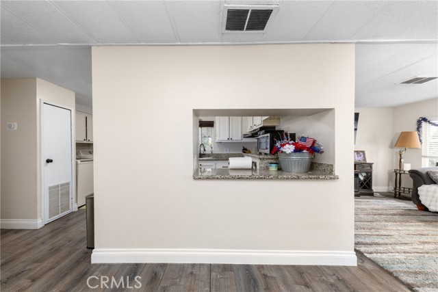 15050 Monte Vista Avenue, Chino Hills CA: https://media.crmls.org/medias/52548e3c-10a5-4dc1-b0d0-6e2b415b9d8f.jpg