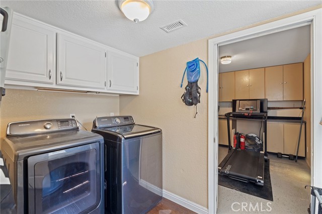 Image 20 of 52 For 42014 Roanoake St.