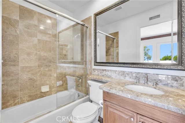 25 Village Way, Irvine CA: https://media.crmls.org/medias/52558ea2-af9c-4728-81f3-9fac7b4f2af2.jpg