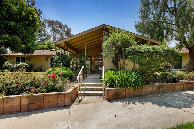 Detail Gallery Image 30 of 34 For 141 Avenida Majorca #B,  Laguna Woods,  CA 92637 - 2 Beds | 1/1 Baths