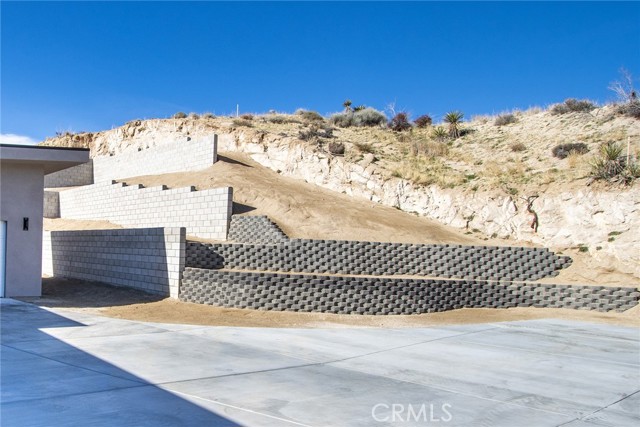 Detail Gallery Image 15 of 39 For 6094 Buena Suerte Rd, Yucca Valley,  CA 92284 - 2 Beds | 2 Baths