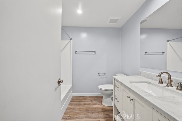 Detail Gallery Image 7 of 31 For 26847 Oak Branch Cir, Newhall,  CA 91321 - 2 Beds | 2 Baths