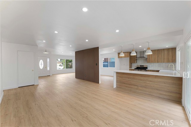 Detail Gallery Image 13 of 36 For 1046 Eclipse Ct, Ontario,  CA 91762 - 4 Beds | 2 Baths