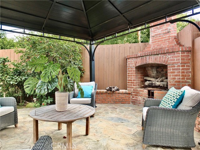 Detail Gallery Image 6 of 44 For 4340 Olive Ave, Long Beach,  CA 90807 - 4 Beds | 3 Baths