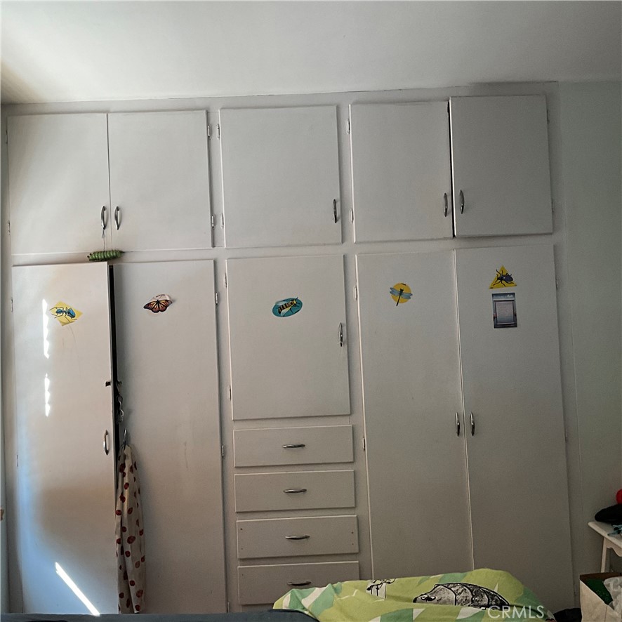 https://media.crmls.org/medias/52592551-2daf-4b38-a67c-3f2b166f7e82.jpg?preset=X-Large