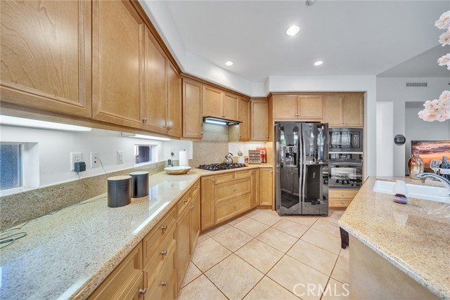 Detail Gallery Image 14 of 38 For 18979 Pelham Way, Yorba Linda,  CA 92886 - 3 Beds | 3/1 Baths